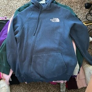 Women’s north face hoodie